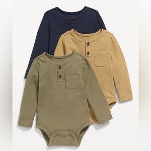 Unisex Long-Sleeve Henley Pocket Bodysuit for Baby